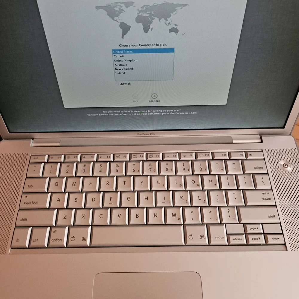 Apple MacBook Pro - Silver